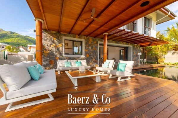 photo 2 DIRECT SEA ACCESS - PRESTIGIOUS MARINA