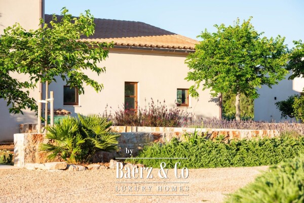 photo 4 Es Garrover, luxury mediterranean villa in the Sòl Roig estate in Campos, Mallorca